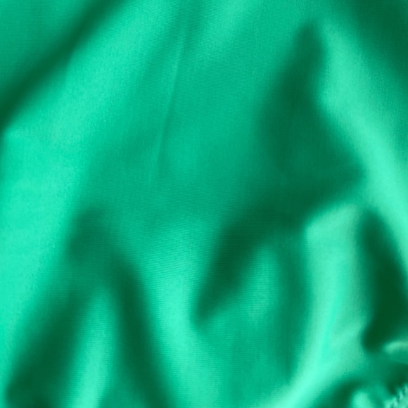 Old Navy Toddler 2pack Swimsuit - Picture 12 of 15